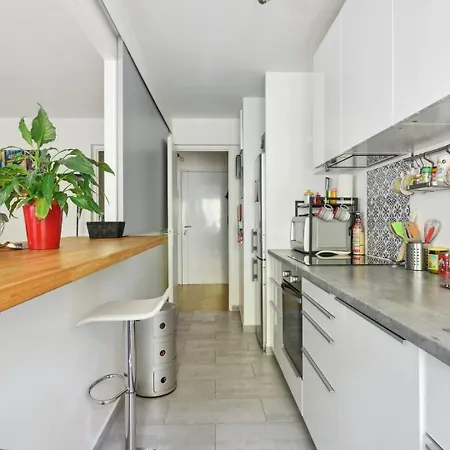 Design Pour Les Amateurs De Modernite * Paříž