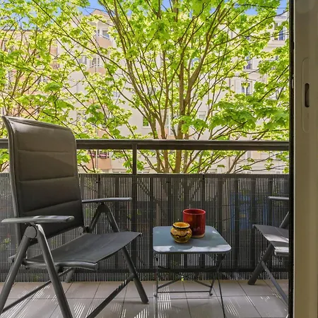 Design Pour Les Amateurs De Modernite Appartement