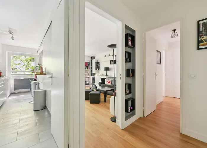 Design Pour Les Amateurs De Modernite Paris