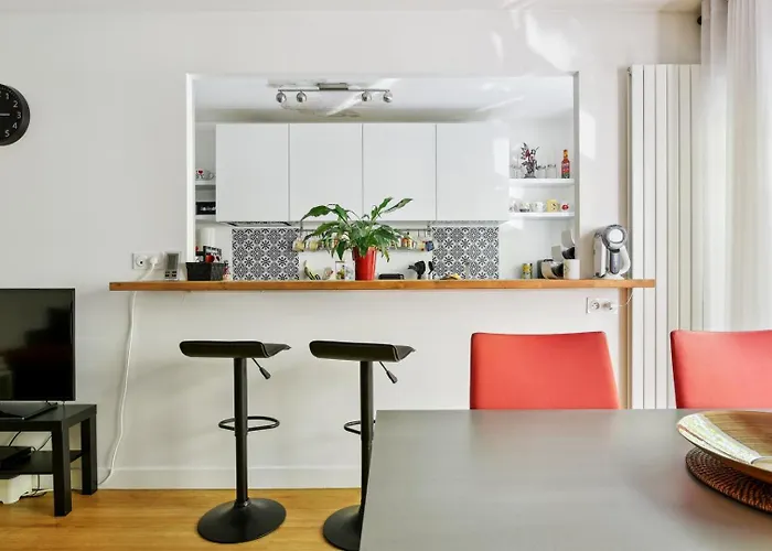 Design Pour Les Amateurs De Modernite Paris